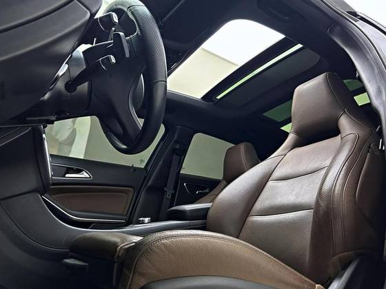 MERCEDES-BENZ GLA 200 1.6 CGI FLEX ENDURO 7G-DCT